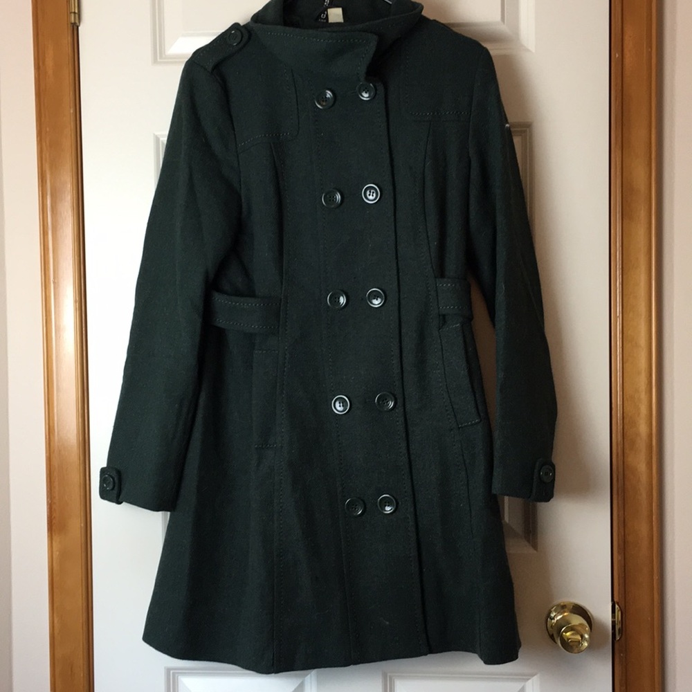Green pea coat
